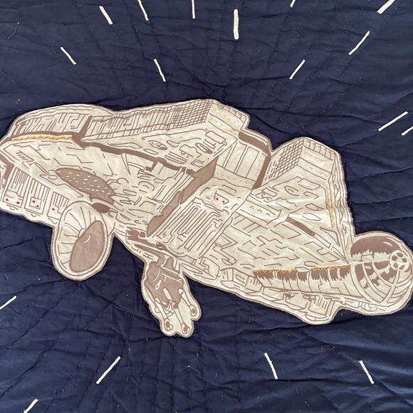 Pottery Barn Star Wars Queen: quilt, 2 Euro Shams, pillow and sleeping bag. - Picture 2 of 5